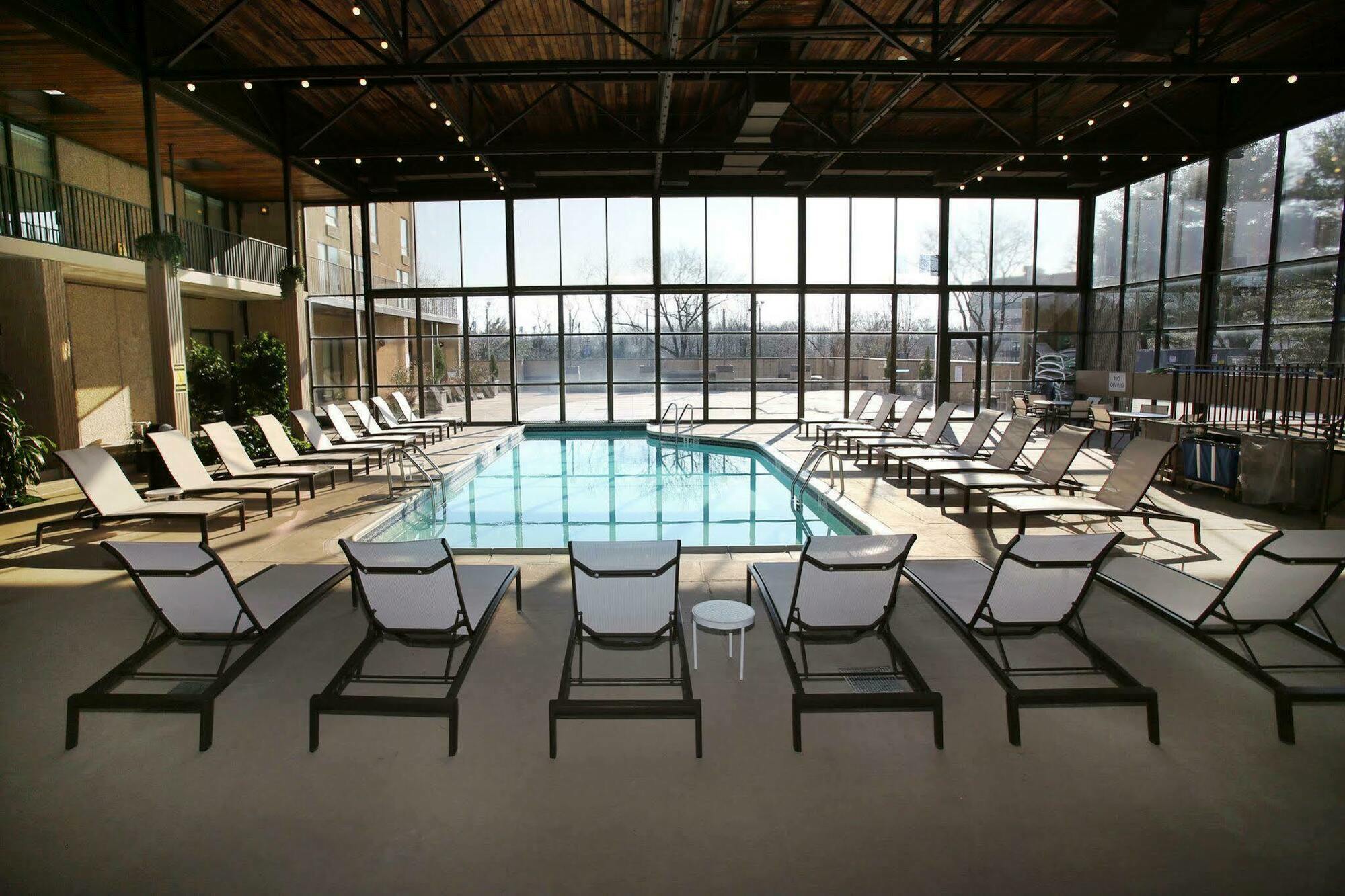 Hotel Radisson Philadelphia Northeast 3*